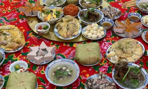 Cúng Tất niên – Nghi lễ tri ân, đạo lý “Uống nước nhớ nguồn” của người Việt