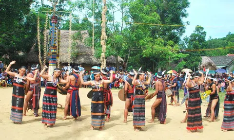 Xuân trên dãy Trường Sơn và dấu Tr’záo của người Cơ Tu