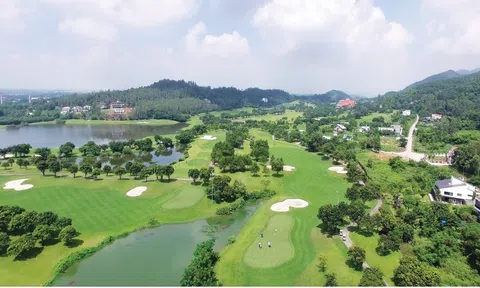 Chuyện làng – Chuyện phố: Khi quan chức rời công sở ra sân Golf bị kỷ luật, mất chức