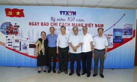 Nhân kỷ niệm 101 năm Ngày báo chí CMVN: Gặp mặt truyền thống cán bộ hưu trí Ban biên tập Tin trong nước TTXVN