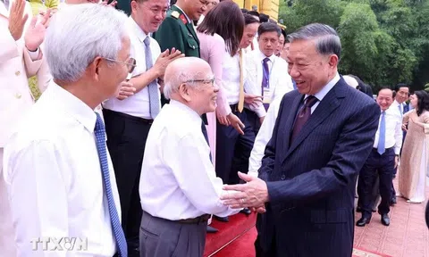 Góc nhìn văn hoá: Báo chí cách mạng - Kiến tạo niềm tin, bồi đắp văn hóa