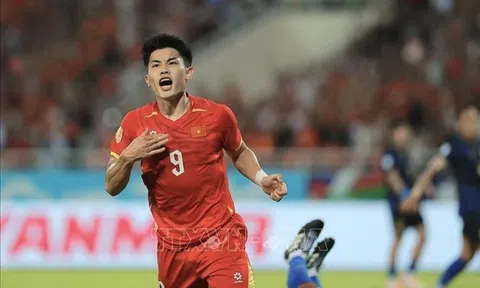 Đình Bắc toả sáng đánh bại Campuchia, Việt Nam vào bán kết ASEAN Cup 2026 với ngôi đầu bảng A