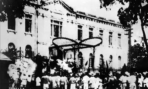 Góc nhìn văn hoá: Mùa Thu 1945 – Mốc son mở ra thời đại mới