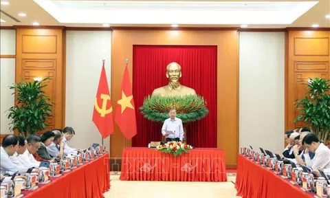 Góc nhìn văn hoá: Tổng kết một thế kỷ Đảng lãnh đạo, chuẩn bị chủ động dẫn dắt tương lai