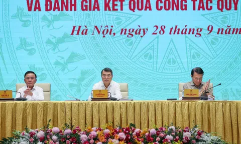 Thủ tướng: Khoa học công nghệ phải trở thành động lực chủ yếu, trực tiếp, đo đếm được bằng kết quả tăng trưởng