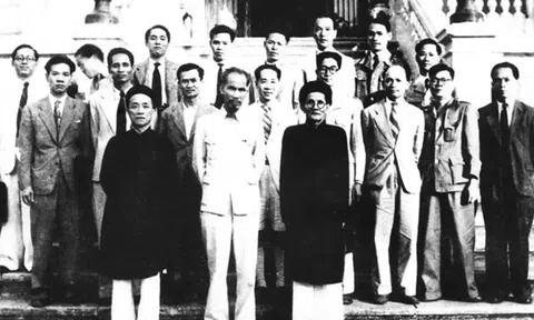 Tấm gương cụ Huỳnh Thúc Kháng – văn hóa tận tâm phụng sự Tổ quốc, phục vụ nhân dân