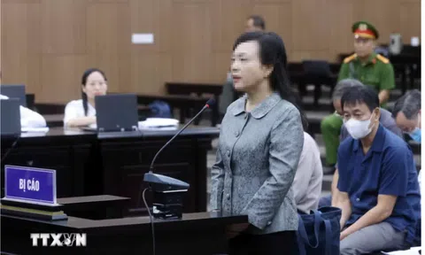 Chuyện làng - Chuyện phố: "Quan tham" ngành y vào tù ?