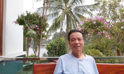 Về  quê