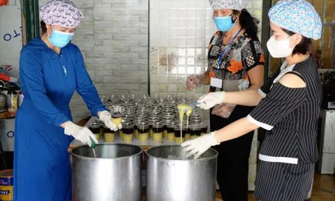 Bắc Giang: Chi hội phụ nữ Tổ dân phố 2 Thị trấn Bích Động (Việt Yên) chung tay ủng hộ phòng, chống dịch Covid-19