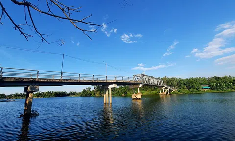 Về nhà thôi con