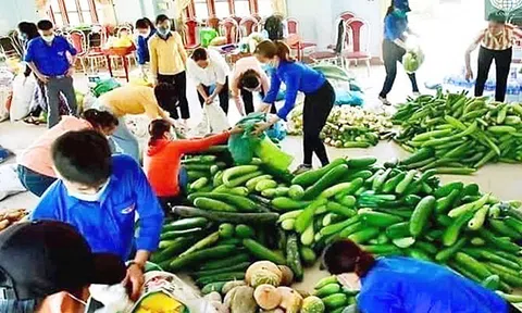 Sẻ chia chống dịch