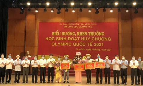 Vĩnh Phúc: Biểu dương, khen thưởng học sinh đoạt huy chương Olympic Quốc tế  năm 2021