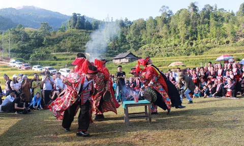 Trò chơi dân gian của người Dao đỏ ở Hà Giang (bài 1): Độc đáo điệu múa bắt ba ba (Piéo tổ)