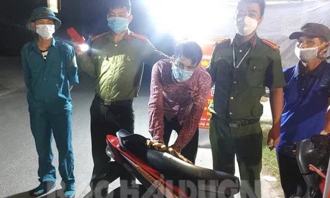Hải Dương: Lực lượng trực chốt kiểm dịch ở Kim Thành bắt quả tang đối tượng tàng trữ ma tuý