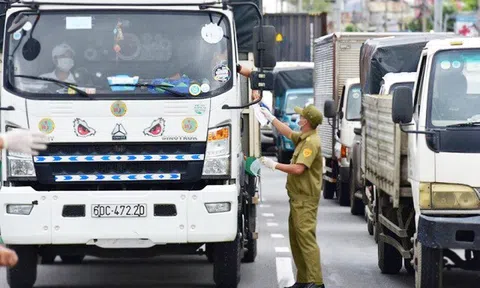 Bộ GTVT: Đề nghị các địa phương xử lý nghiêm lái xe vi phạm đi vào luồng xanh