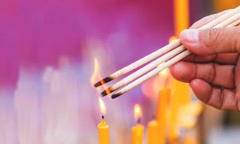 Nỗi buồn kép