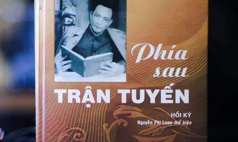 Phía sau trận tuyến