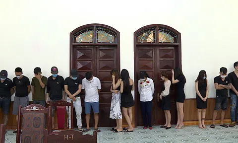 Hưng Yên: Phát hiện quán karaoke hoạt động giữa mùa dịch