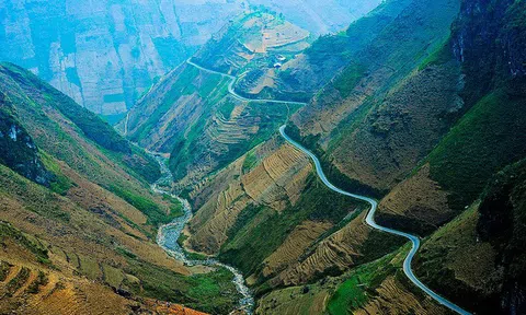 Bài thơ: Mã Pì Lèng