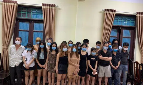 Vĩnh Phúc:  Công an Tam Đảo phát hiện quán karaoke  đón khách hát trong mùa dịch