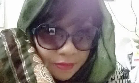 Mận