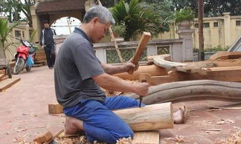 Trai giữ vợ, như thợ giữ gỗ
