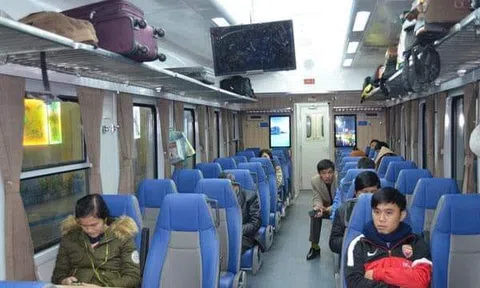 Ai là “cơi đựng trầu” ?
