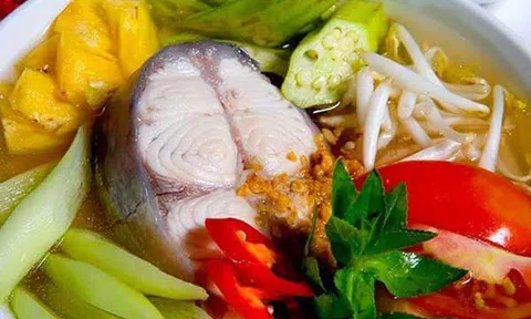 Nồi canh chua của má