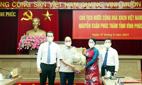 Chủ tịch nước: Vĩnh Phúc thành công phát triển công nghiệp, không để hoạt động của các doanh nghiệp bị đứt gãy do dịch bệnh