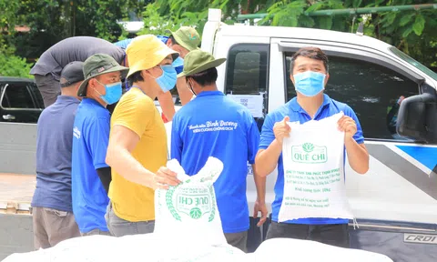 Những trái tim tình nguyện cùng gửi yêu thương đến vùng dịch Bình Dương