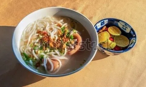 Tô bánh canh