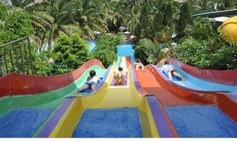 Lần đầu tiên...