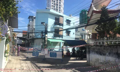 Một ngày trong khu phong tỏa...