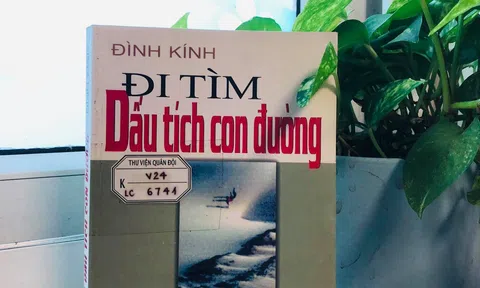 Sách hay nên đọc: Đi tìm dấu tích con đường