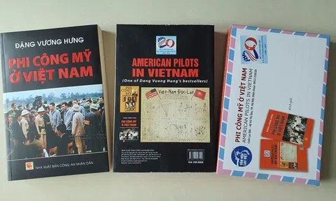 Bút tích và chữ ký của tác giả trong sách chính là dấu ấn của tâm hồn người viết!