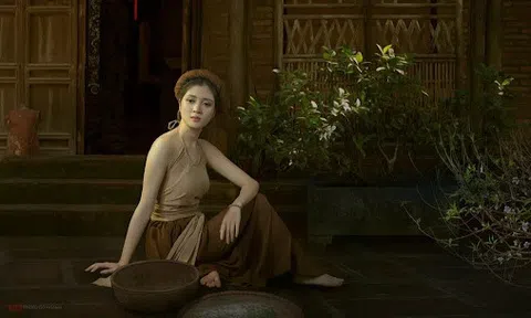 Trả yếm lại cho anh