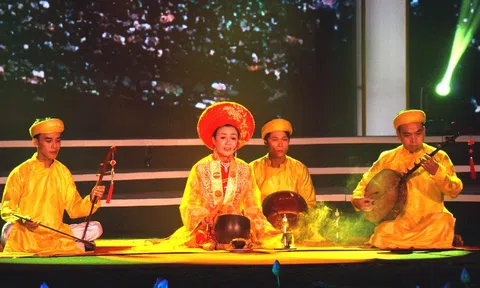 Ca từ đẹp lôi cuốn trong mấy đoạn hát văn