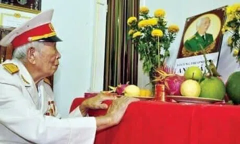 Câu chuyện về người chiến sĩ cuối cùng của Đội Việt Nam tuyên truyền giải phóng quân khóc nghẹn khi không thể đến viếng Đại Tướng