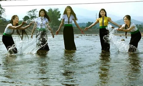 Chúc tết Sếp cũ