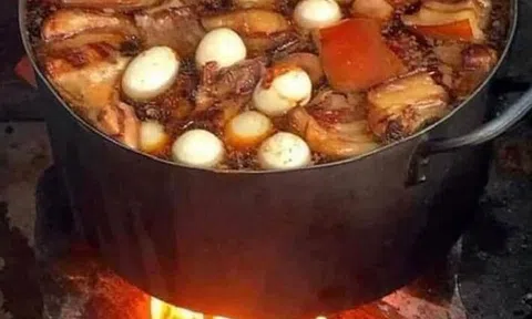 Nồi thịt kho tàu của má...!