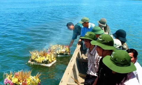 Đôi điều về dị bản bài thơ “Đò lên Thạch Hãn”