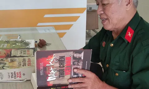 Đọc lại nhật ký chiến tranh