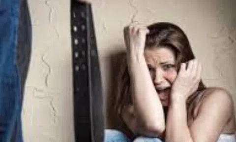 Chồng hay là quỉ