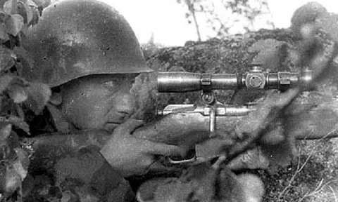 Người lính bắn tỉa giỏi nhất thế chiến 2 là ai?