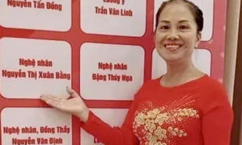 Nghệ nhân Nguyễn Thị Xuân Bằng – “Bức tranh hành đạo” đa sắc màu về người con đất Tổ Vua Hùng