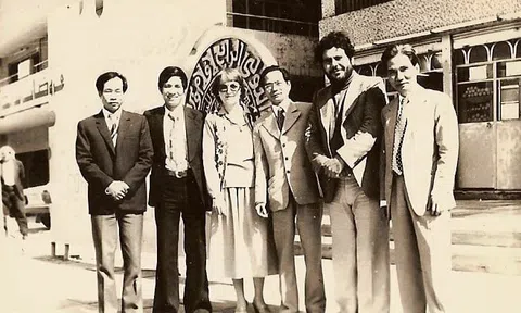 Tiêu tiền kiểu Saddam Hussein!