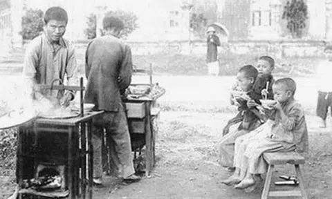 Phở Tuyết Hàng Bột