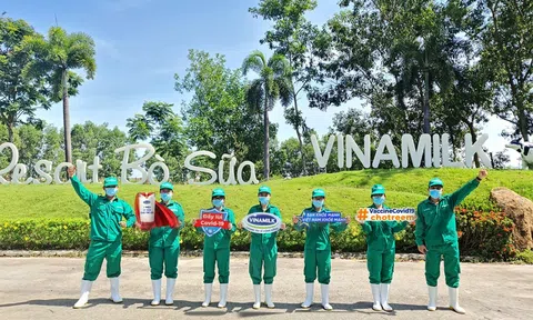 Vinamilk 6 lần liên tiếp được vinh danh trong Top 10 doanh nghiệp phát triển bền vững nhất Việt Nam năm 2021