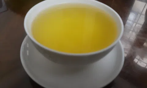 Cách OM chè xanh để uống vào buổi sáng