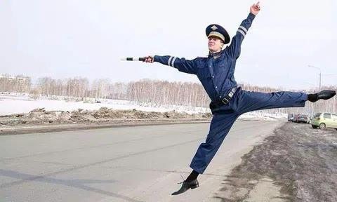 "Đội vẫy" ở quê Ta